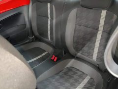 Volkswagen Beetle 2018 280TSI Comfort - ფოტო 11