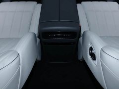 Voyah Lantu Dreamchaser PHEV AWD Flagship Kunpeng Edition - ფოტო 17