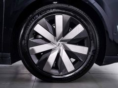 Li Auto i8 2025 Standard Edition - ფოტო 12