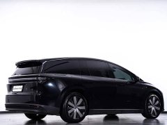 Li Auto i8 2025 Standard Edition - ფოტო 6