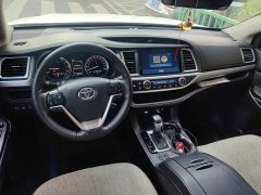 Toyota Highlander 2.0T AWD Luxury 7-Seater - ფოტო 12