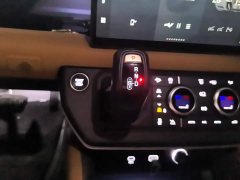 Land Rover Defender 2023 Facelift 110 3.0T P400 X-DYNAMIC HSE - ფოტო 16