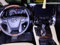 Toyota Alphard 2021 Hybrid 2.5L Luxury - ფოტო 12