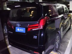 Toyota Alphard 2021 Hybrid 2.5L Luxury - ფოტო 3