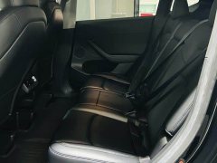 Tesla Model Y 2022 Facelift Rear-Wheel Drive - ფოტო 8