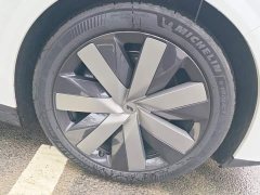 Li Auto i6 Four-Wheel Drive Standard Edition - ფოტო 6