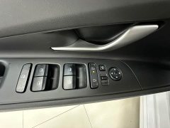 Hyundai Elantra 1.5L CVT GLX Elite - ფოტო 12