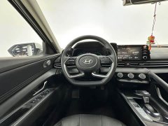 Hyundai Elantra 1.5L CVT GLX Elite - ფოტო 20