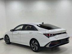 Hyundai Elantra 1.5L CVT GLX Elite - ფოტო 7