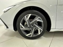 Hyundai Elantra 1.5L CVT GLX Elite - ფოტო 8