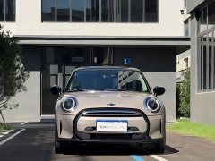 BMW MINI 1.5T COOPER Artist - ფოტო 2