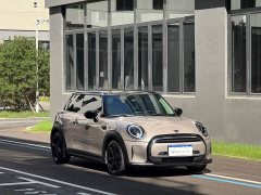 BMW MINI 1.5T COOPER Artist - ფოტო 3