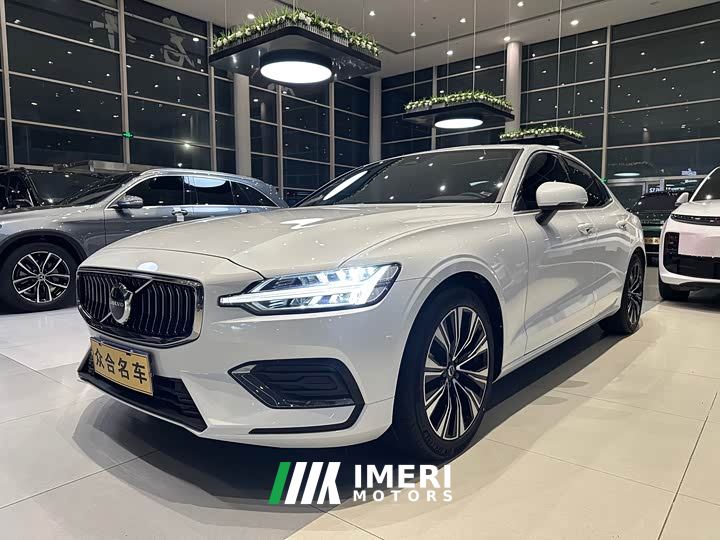 Volvo S60 B4 Smart Luxury Edition
