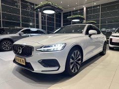 Volvo S60 B4 Smart Luxury Edition - ფოტო 1