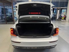 Volvo S60 B4 Smart Luxury Edition - ფოტო 18