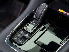 Toyota Vellfire 2024 Crown Hybrid 2.5L Premium Edition - ფოტო 19