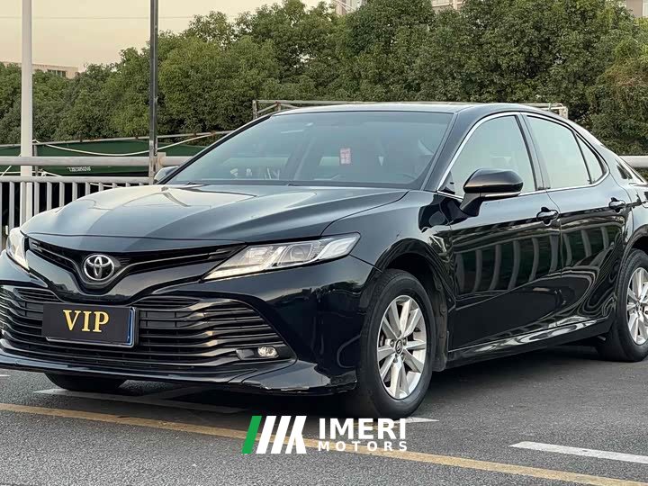 Toyota Camry 2.0L GVP Leading Edition