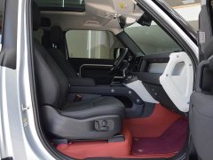 Land Rover Defender Facelift 90 2.0T P300 SE - ფოტო 9
