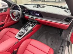 Porsche 911 Targa 4 3.0T - ფოტო 10