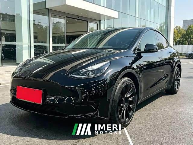 Tesla Model Y Facelift Rear-Wheel Drive