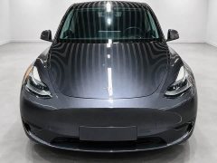 Tesla Model Y Rear-Wheel Drive - ფოტო 3