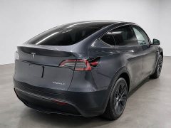 Tesla Model Y Rear-Wheel Drive - ფოტო 6