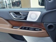 Lincoln Navigator 2022 3.5T Prestige Edition - ფოტო 6