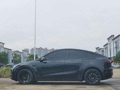 Tesla Model Y Standard Range RWD - ფოტო 4