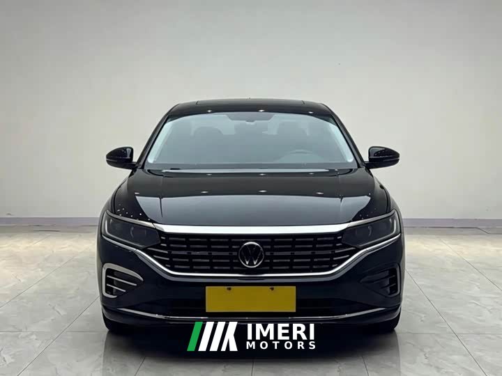Volkswagen Passat 280TSI Elite - ავტომობილი ჩინეთიდან