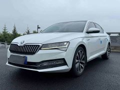 Skoda Superb TSI280 DSG Prestige - ფოტო 1