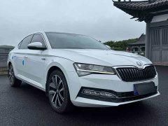 Skoda Superb TSI280 DSG Prestige - ფოტო 3