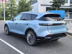Voyah Lantu FREE Four-Wheel Drive Standard Pure Electric Exclusive Luxury Package - ფოტო 2
