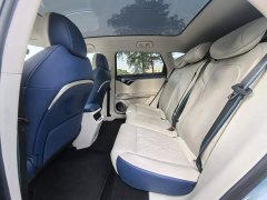 Voyah Lantu FREE Four-Wheel Drive Standard Pure Electric Exclusive Luxury Package - ფოტო 5