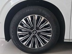 BYD Summer DM-i 1.5T 180km Exceed - ფოტო 14