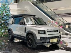 Land Rover Defender 2023 110 3.0T P400 Dark Edition - ფოტო 3