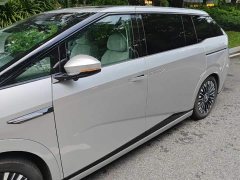 XPeng X9 Pure Electric 702 AWD High Performance Max - ფოტო 5