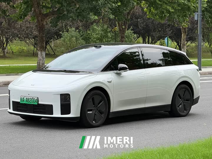 Li Auto i6 2025 Two-Wheel Drive Standard - ავტომობილი ჩინეთიდან