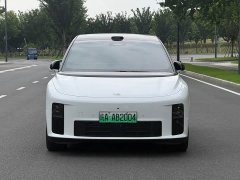 Li Auto i6 2025 Two-Wheel Drive Standard - ფოტო 2