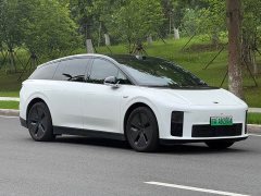 Li Auto i6 2025 Two-Wheel Drive Standard - ფოტო 3
