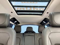 Land Rover Defender Facelift 110 3.0T P400 Dark Edition - ფოტო 14
