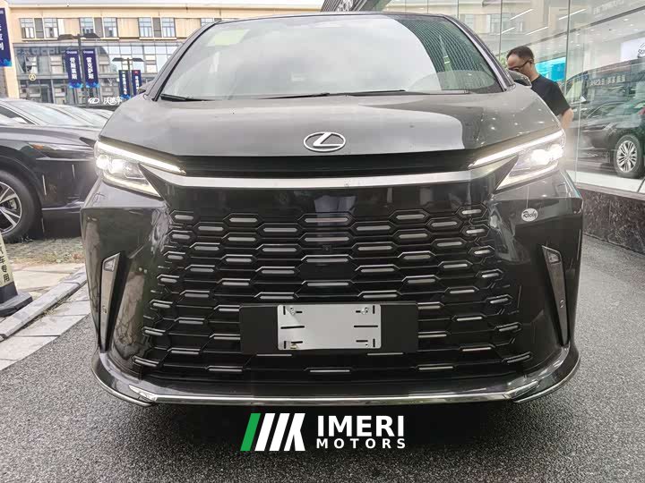 Lexus LM 2.5L Four-Seater - ავტომობილი ჩინეთიდან