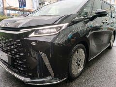 Lexus LM 2.5L Four-Seater - ფოტო 2