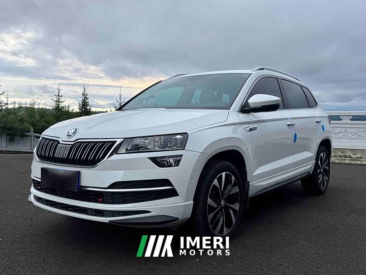 Skoda Karoq Corollac TSI280 Smart Shine Edition