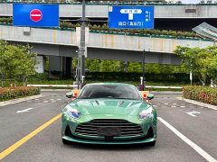 Aston Martin DB12 2023 4.0T V8 Coupe - ფოტო 1