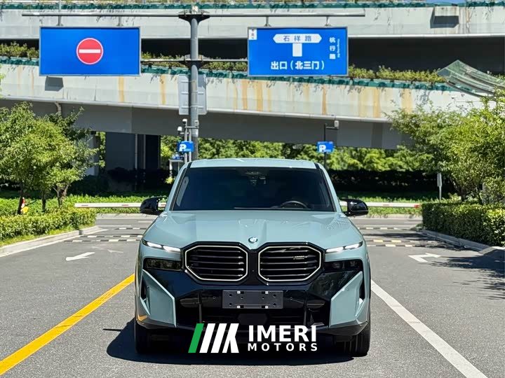 BMW XM 2023 Base - ავტომობილი ჩინეთიდან
