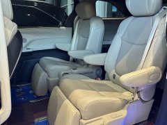 Toyota Sienna 2021 2.5L Hybrid Premium Edition - ფოტო 8