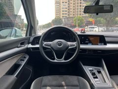 Volkswagen Golf 200TSI DSG - ფოტო 18
