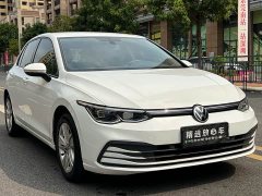 Volkswagen Golf 200TSI DSG - ფოტო 3