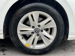 Volkswagen Golf 200TSI DSG - ფოტო 9