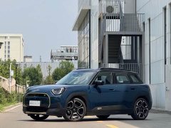 BMW 2024 Electric MINI ACEMAN SE Artist Edition - ფოტო 1